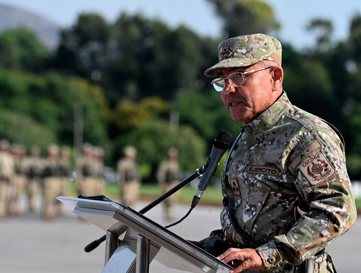 General de División Luis Alberto Rojo Alzamora asume como Comandante General del Comando Logístico del Ejército
