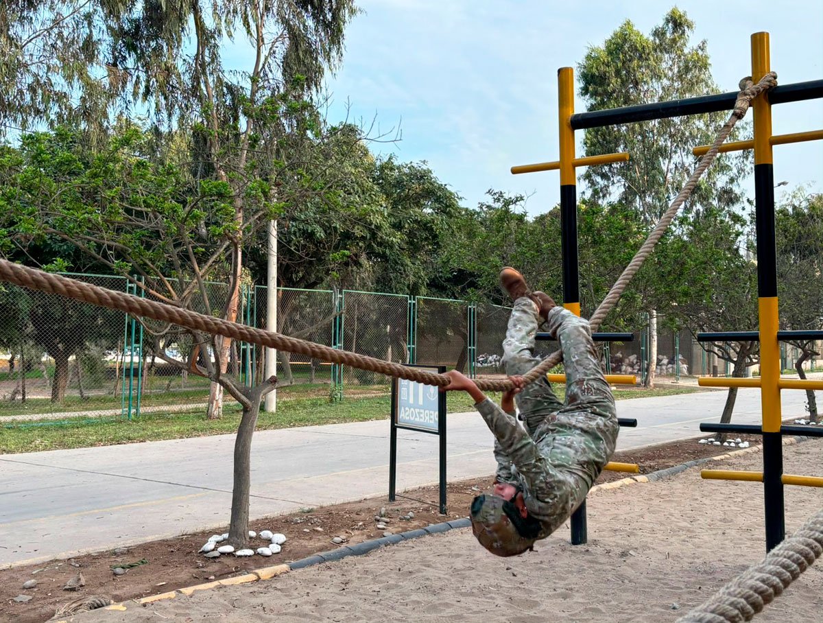 Cologe desarrolla test de capacidad en pista de combate para fortalecer el alistamiento del personal militar